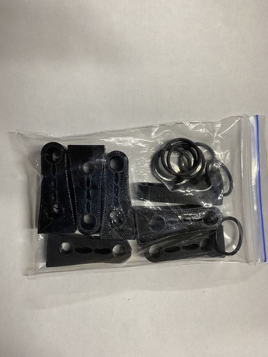 Демпферы замков дверей автомобиля