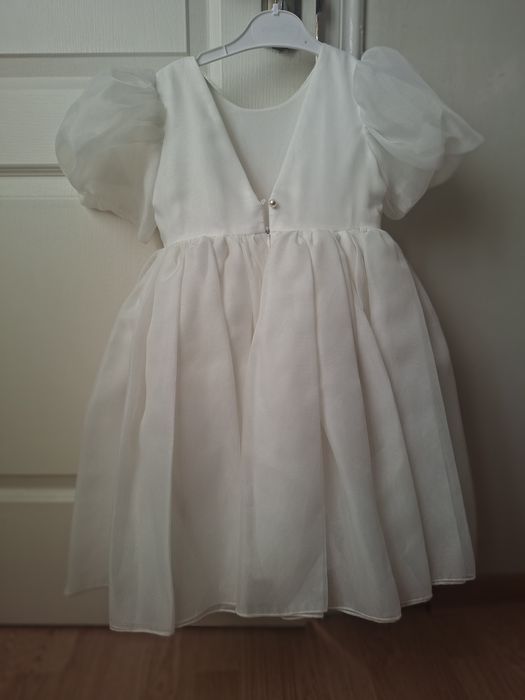 Продам платье для девочки