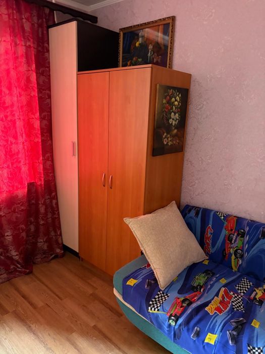 Продам шкафы в детскую