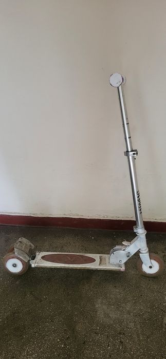 Trotineta cu 3 roti