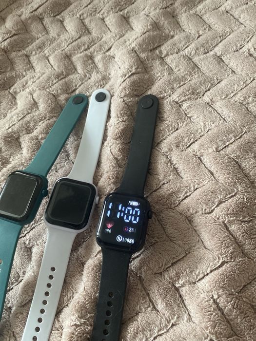 Новые Часы показывают только время цена за 3шт 3,5тыс