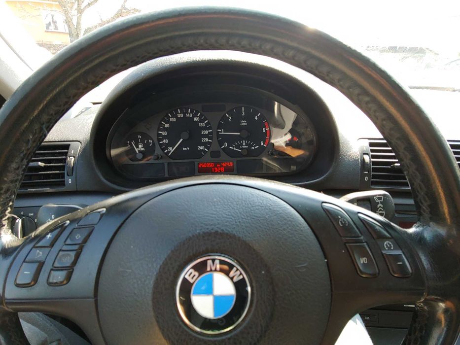 BMW 318d на части