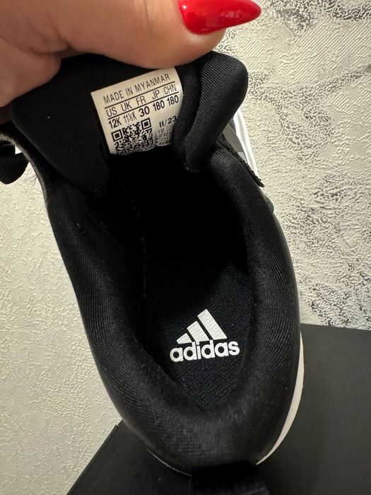 Кроссовки adidas на мальчика оригинал