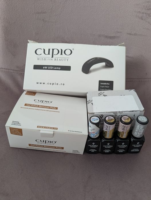 Vând kit oja semipermanenta Cupio in stare excelentă