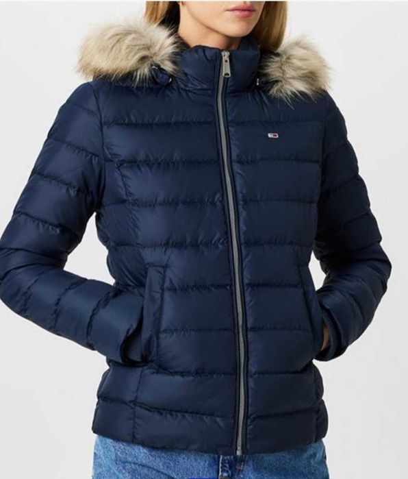 Ново Tommy Hilfiger L/XL с пух и пера яке