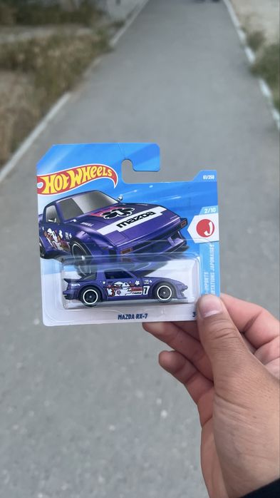 Hot WHeels Mazda RX-7  2/10