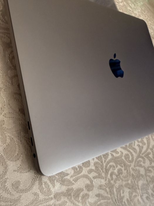 MacBook Pro core i5 (16/512gb)