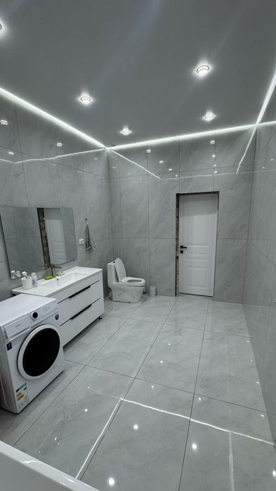 Жаңадан салынған үлкен үй!