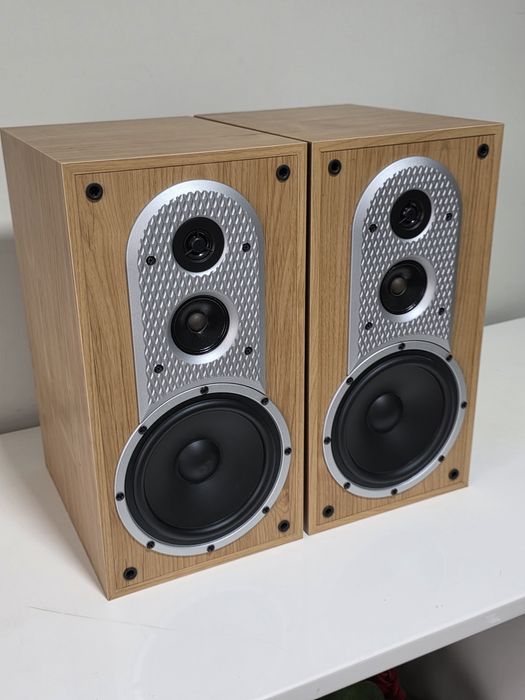 Качествени датски тонколони Eltax Silverstone 160 (цвят Бук)