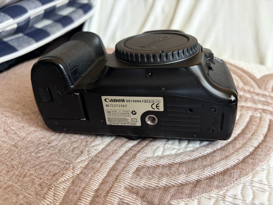Фотоапарат Canon 5D