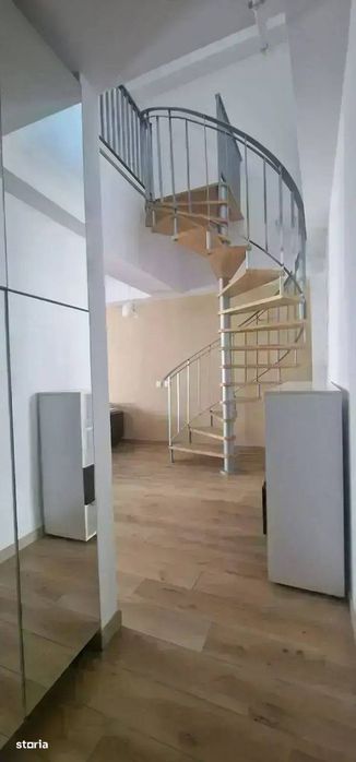 Duplex de inchiriat zona Parcul Carol adiacent—etajele 5-6,