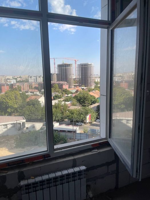 (1500 $) Darxonda 2 xonali kvartira Sotiladi. ЖК Manhattan