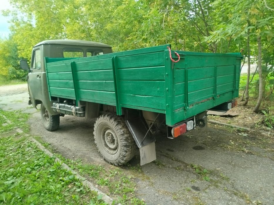 Продам УАЗ 3303.