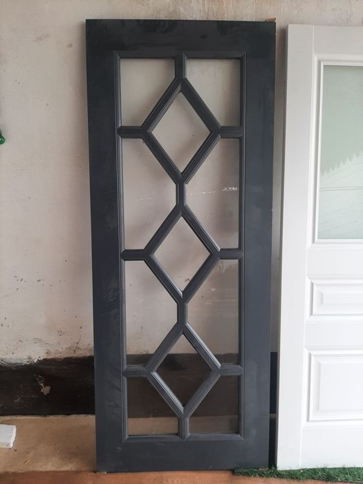 Продаётся двери,,