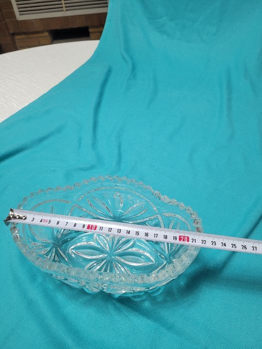 Продаются хрустальные вазы