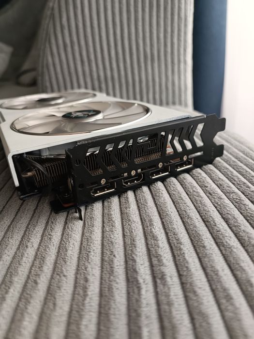 Powercolor Hellhound AMD Radeon RX 6600 XT