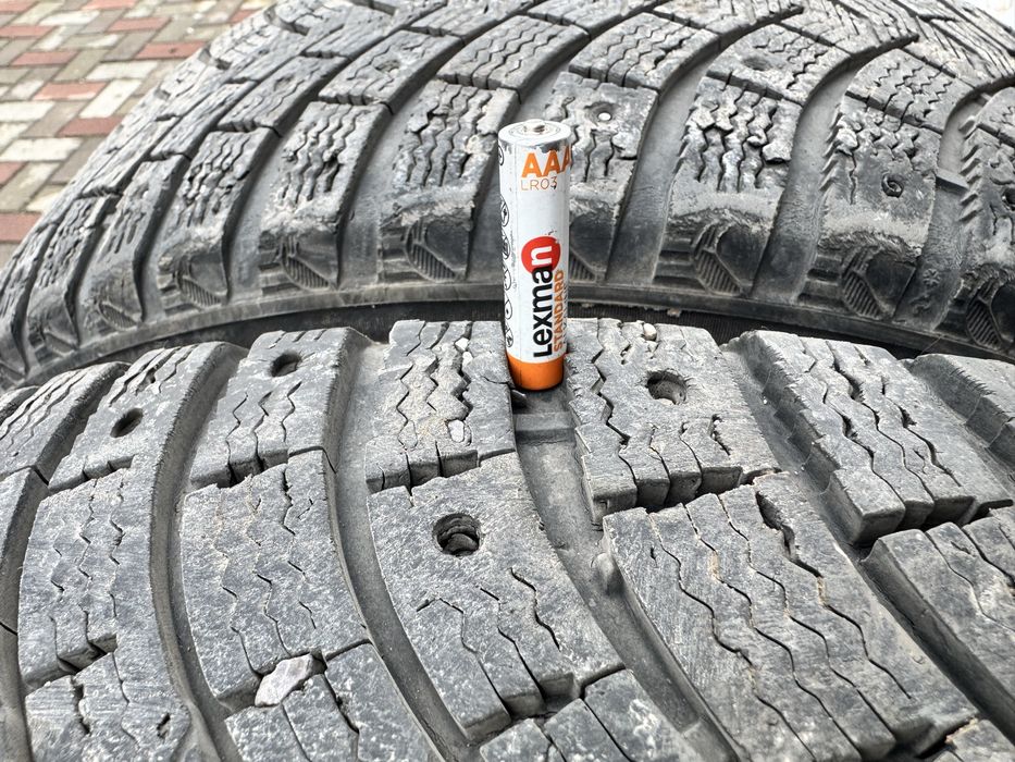 Продам зимние шины Michelin 225/60/17