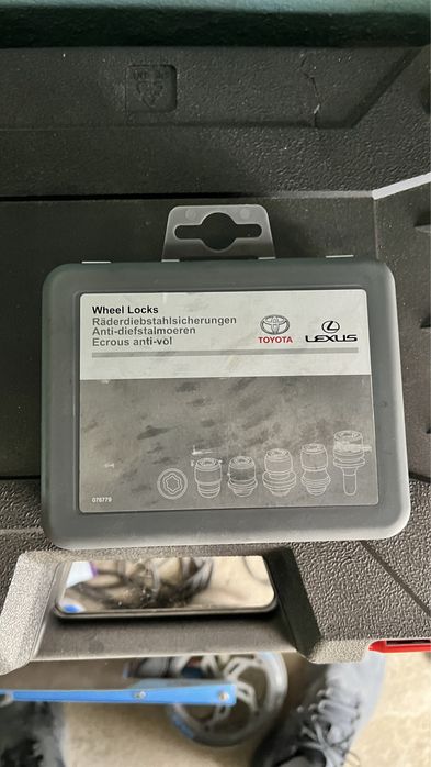 Продам секретки на тойоту