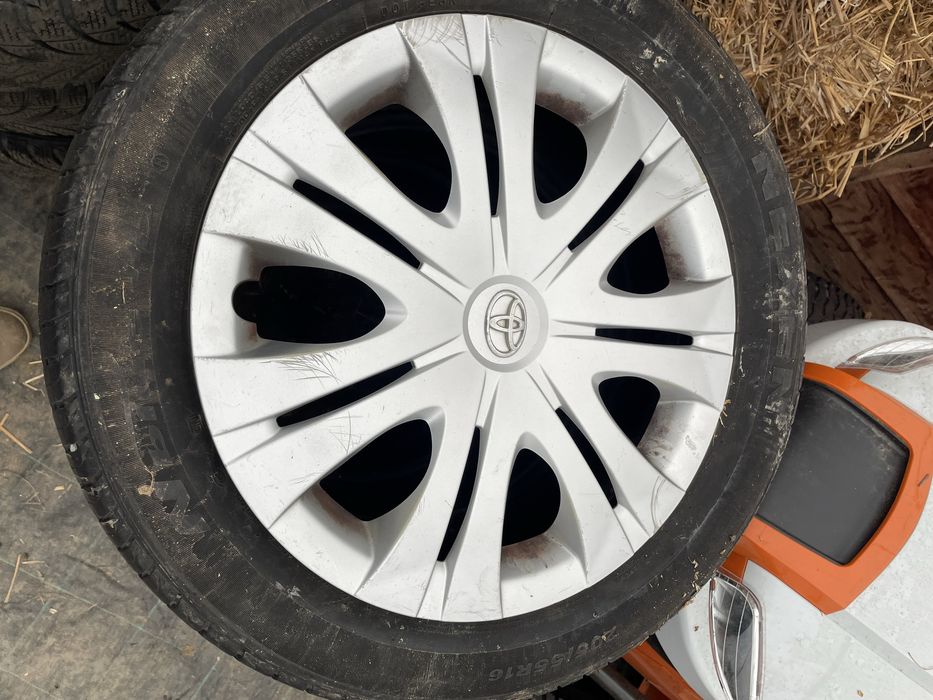 205/55/16 cauciucuri  vara+capace Toyota