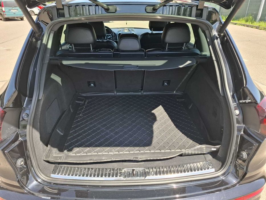 PORSCHE CAYENNE PLATINUM EDITION 2017 | 235.000 KM