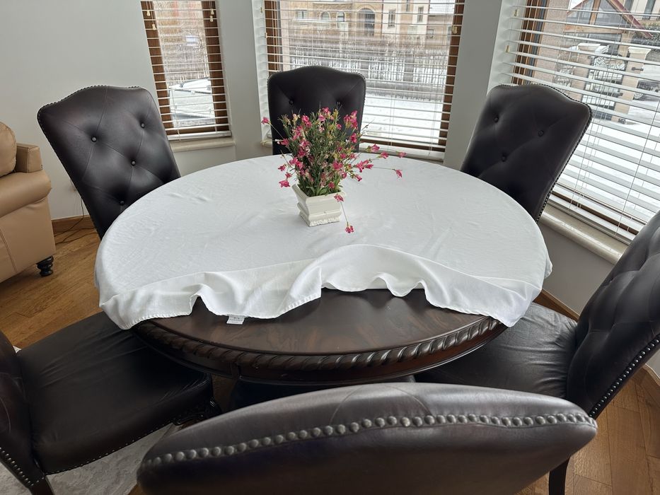 Masa rotunda, si scaune 6 persoane