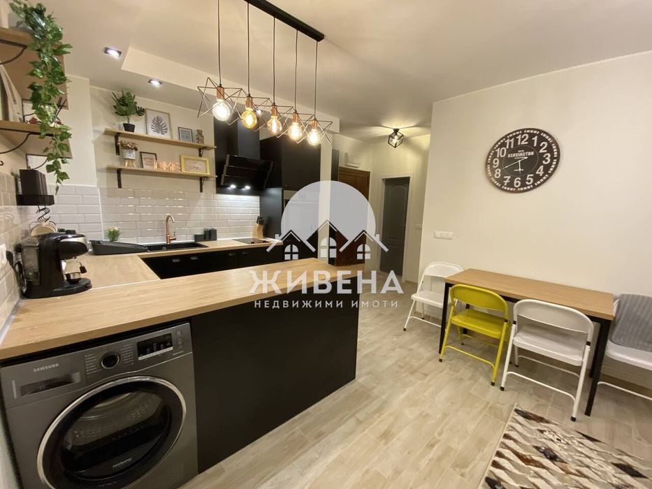 Дава се под наем Двустаен апартамент в Варна, Бриз - 68 кв.м за 817.53 € - Снимка #2