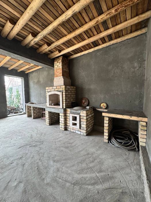 SHOSHILINCH! Yangi Hayot tumanida zamonaviy 3 qavatli uy sotiladi.