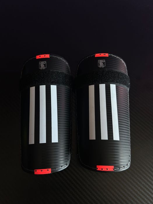 футболни протектори Adidas 11 - black