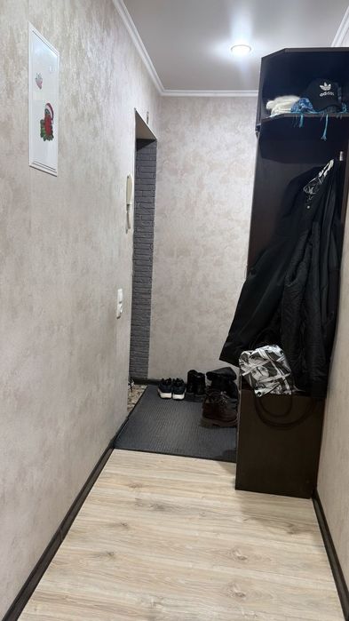 Продам 2хком квартиру район СКГУ.