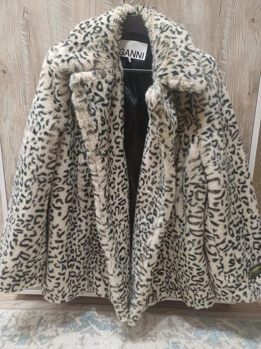 Шуба эко италия бренд GANNI