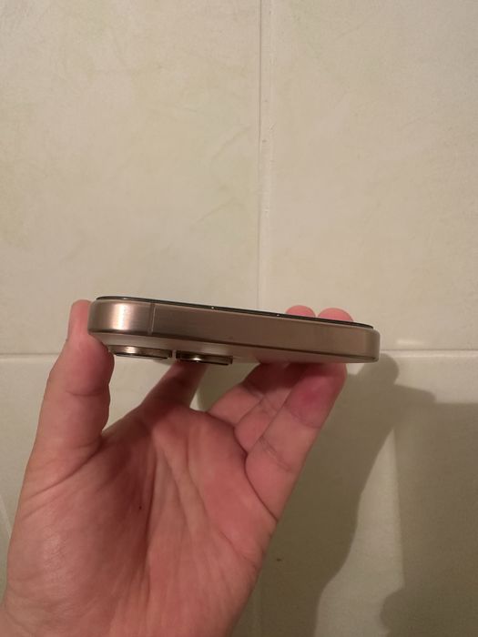 16 про Макс Голд