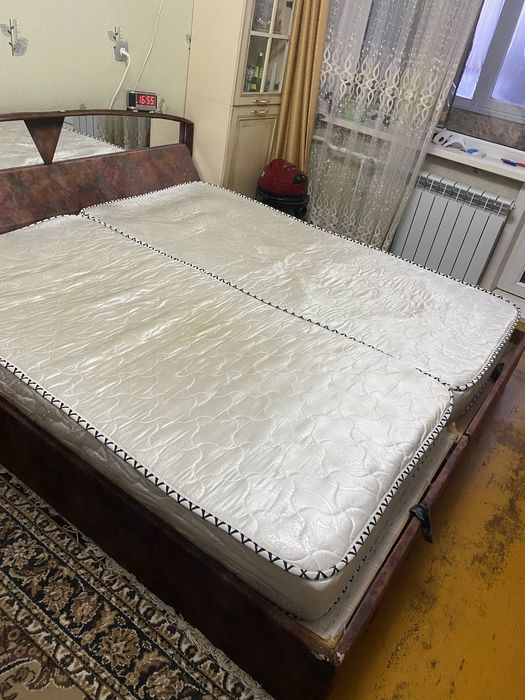 Продам кровать двуспальную