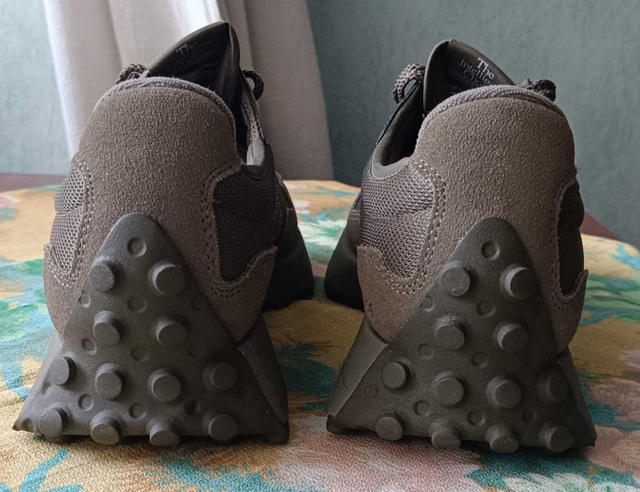 Маратонки NEW BALANCE 327 и работни обувки с метални бомбета. Нови.