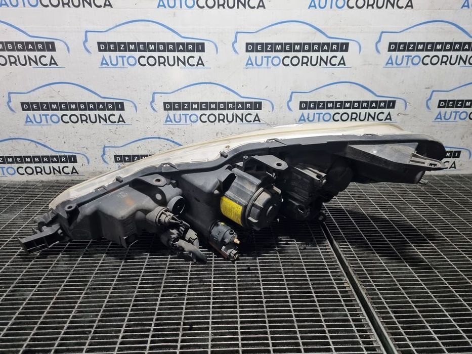 Far Dreapta Citroen C - Crosser 2007 - 2012 SUV 4 Usi (1277) Xenon