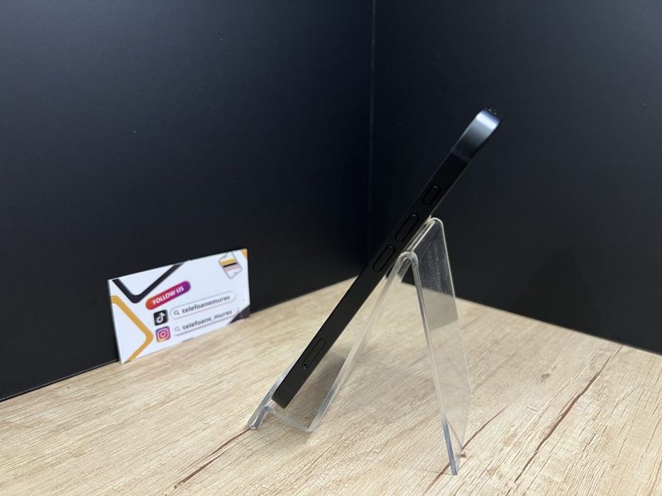 Iphone 16e 128Gb Black Second-Hand Foarte Bun 3 ani garanție, Telefoan