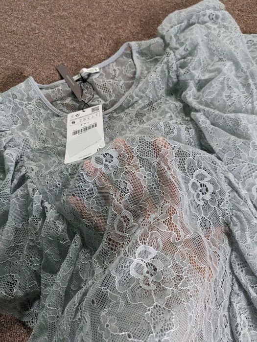 САМО 10лв Топ Mango дантела Zara