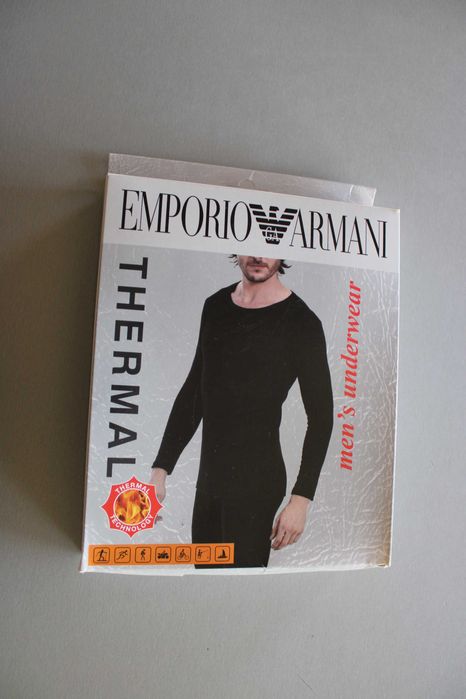 Нов мъжки комплект термобельо на Emporio Armani.