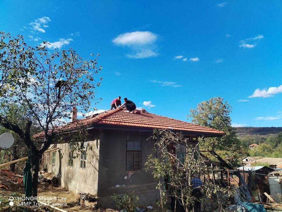 Ремонт на покриви, улуци, хидроизолация