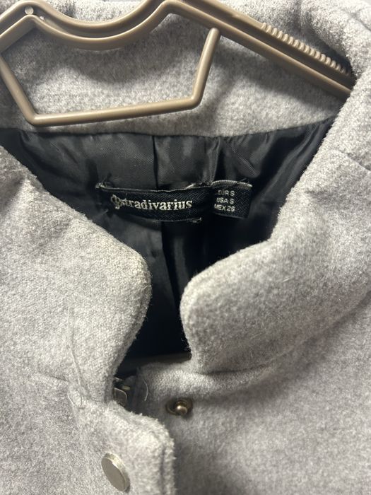 Palton stradivarius S 50 lei