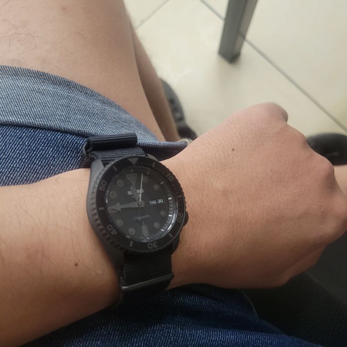 Продам seiko5 sports