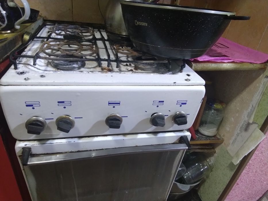 Газ плита продаётся