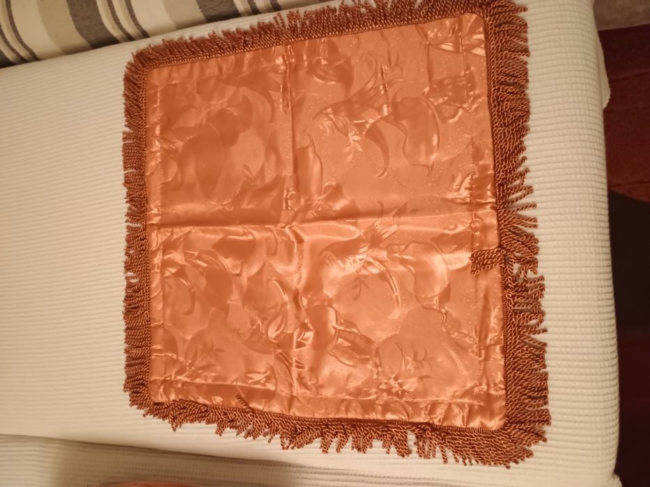 Cuvertura matrimonială  cu 2 fețe de pernă +1 pui