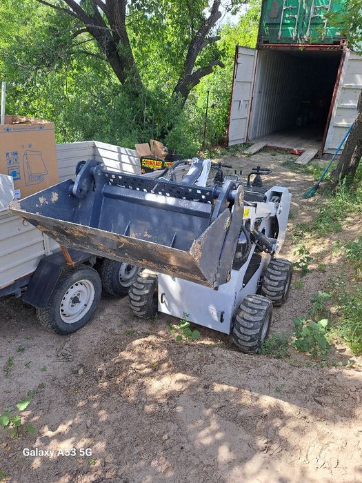 Трактор мини погрузчик