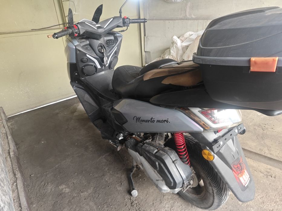 Макси китайский скутер