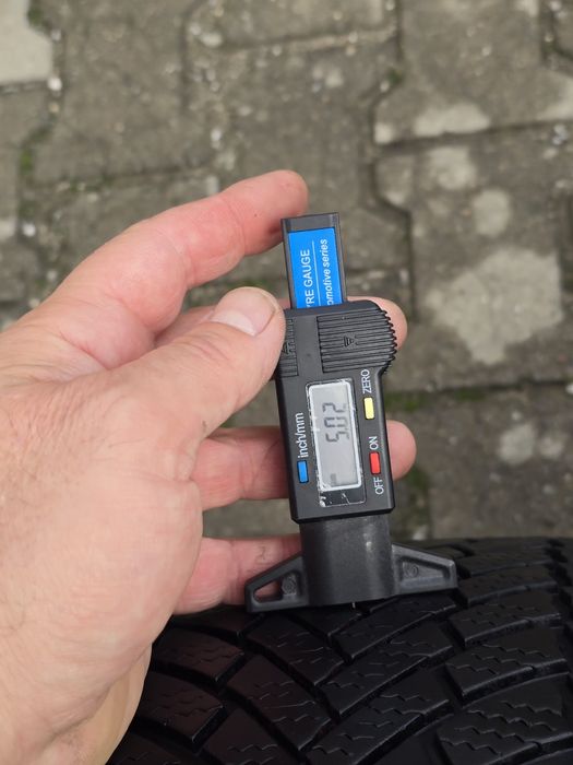 225 40 18  Bridgestone