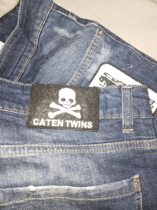 Blugi barbati diferiti