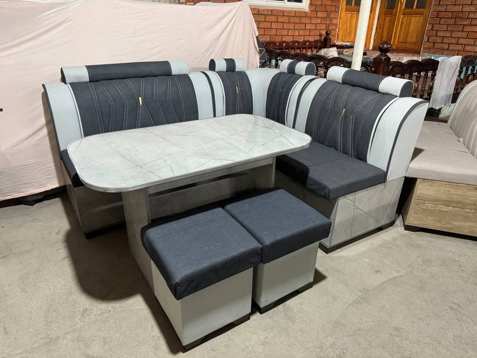 Продаётся кухонный уголок