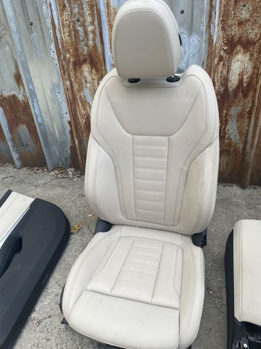 Рекаро салон БМВ 3 серия Г21 (recaro salon bmw g21)