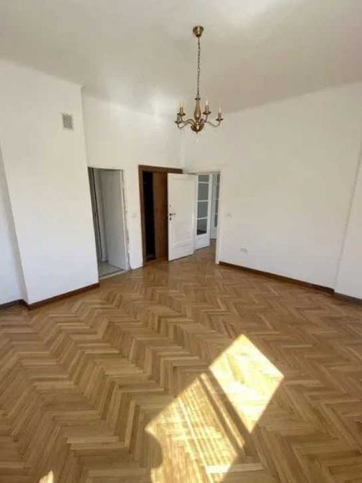 Дава се под наем Четиристаен апартамент в Пловдив, Каменица 1 - 85 кв.м за 448.8 € - Снимка #1