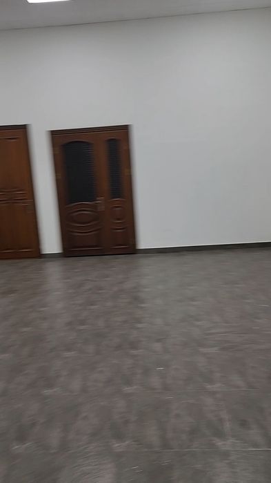 Ibn sino 1 1- qavat 117 kv noturar Joy sotiladi